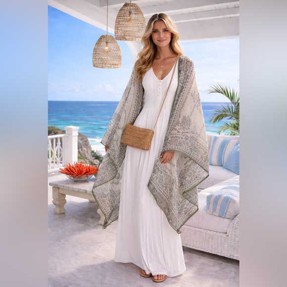 Gorgeous boho Charcoal/grey motifs on an ivory base Shawl/Scarf - Picture 1 of 6